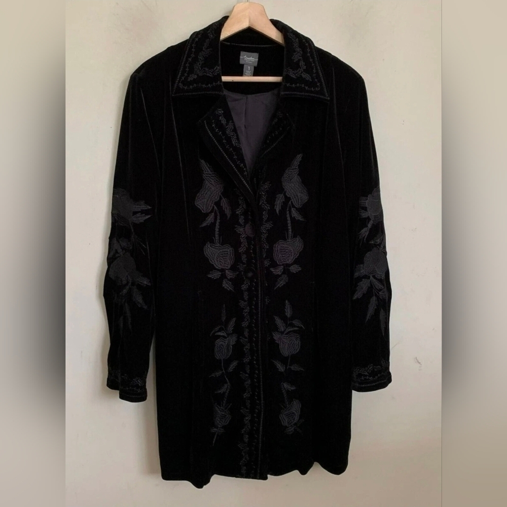 Chico’s Travelers Collection Soft Stretch Velvet Embroidered Button Front Jacket
